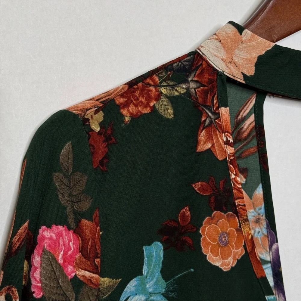 Altar’d State Green Floral Blouse Flare Bell Sleeve Choker Collar Top SZ Medium